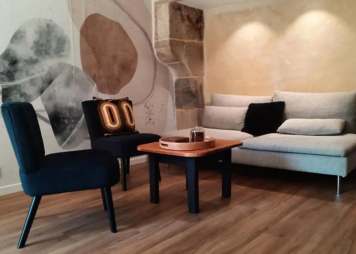 Le Duclos, Appartement Rez-De-Jardin Dinan Centre