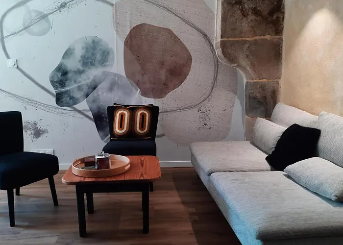 Le Duclos, Appartement Rez-De-Jardin Dinan Centre